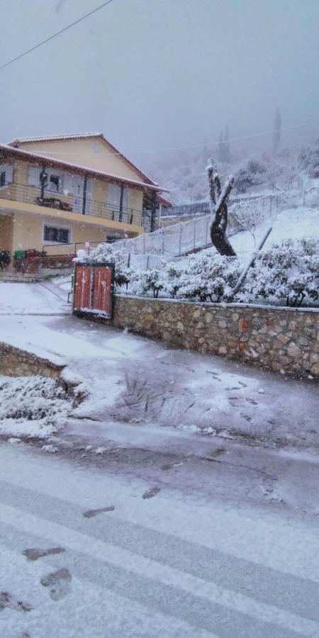 Polytimi House Villa Kalavryta Luaran gambar